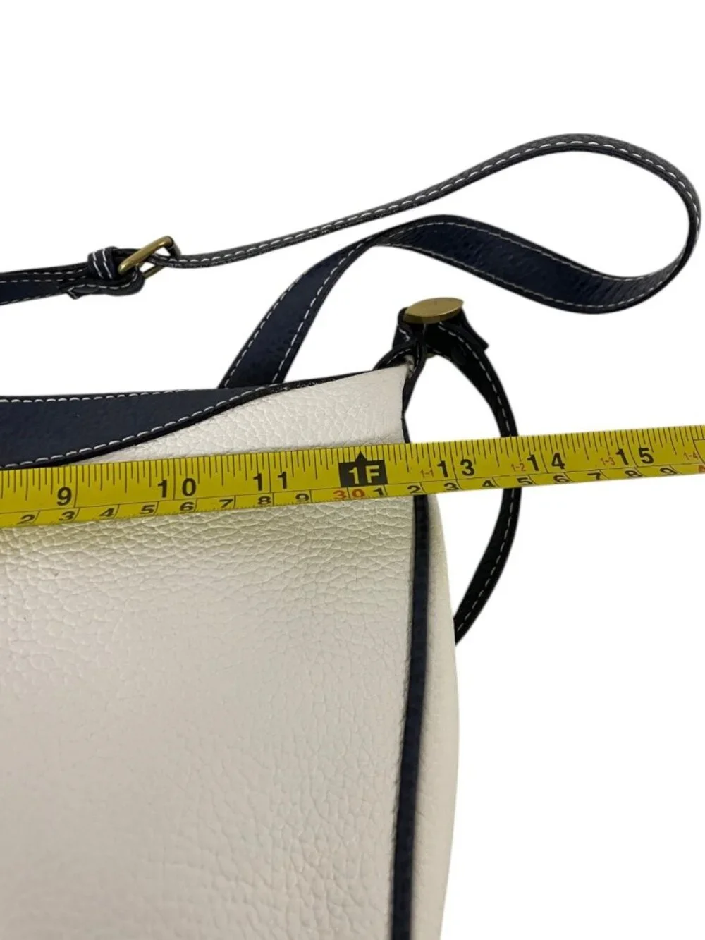 Liz Claiborne accessory details